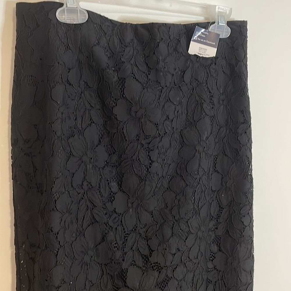 NWT Chaps Polo Lace Skirt 10 Black Pencil Knee Floral Classic Careerwear - Picture 2 of 12
